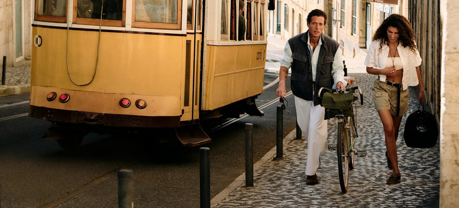 Smart Shopping Guide: How to Save Big During Banana Republic’s Latest Sale Event